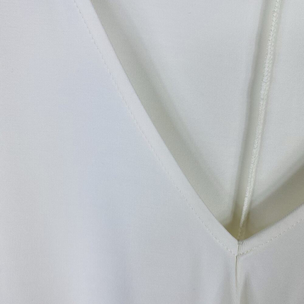 Torrid T-Shirt 2X White Twisted V-Neck Tee Top Short Sleeve Jersey Knit - Picture 6 of 9